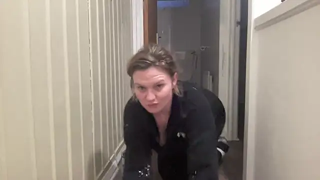 samanthaalice online show from March 15, 2025, 6:32 pm