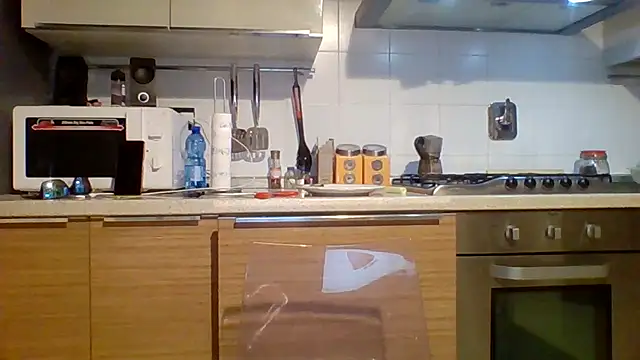 Snapshot of woww791 chatting on October 6, 2025, 3:42 pm woww791 online show from October 6, 2025, 3:42 pm