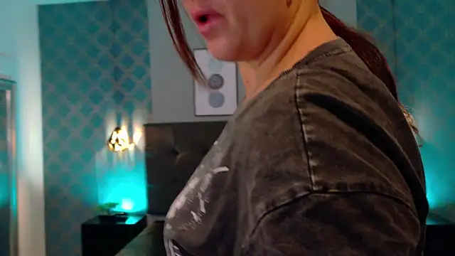 Madisonsmiith online show from December 16, 2025, 9:25 am