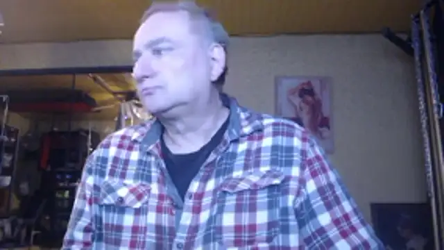 jeanlulu online show from December 14, 2025, 8:57 pm