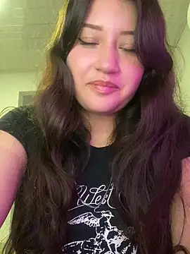 Snapshot of basima_Sajjad chatting on March 18, 2026, 9:40 pm basima Sajjad online show from March 18, 2026, 9:40 pm