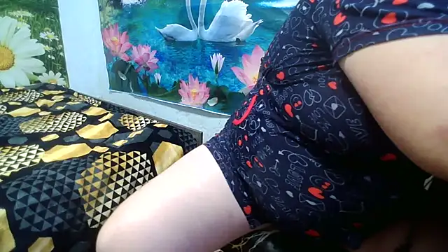 AnnaXGold online show from September 13, 2025, 1:00 pm