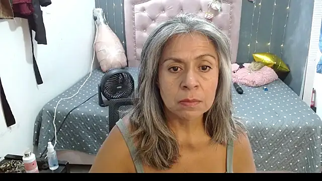 Snapshot of lalisha_96 chatting on February 28, 2026, 12:44 am lalisha 96 online show from February 28, 2026, 12:44 am