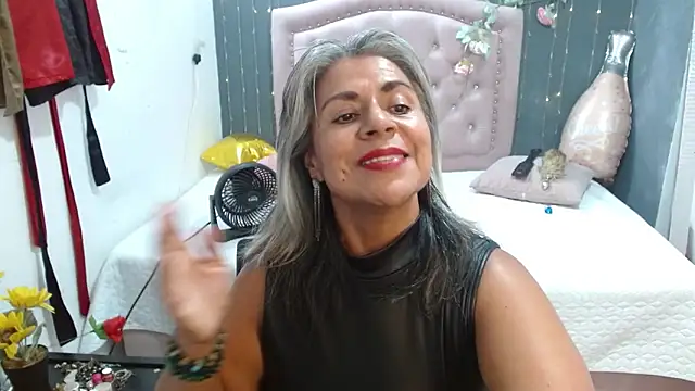 lalisha 96 online show from May 6, 2026, 11:54 pm