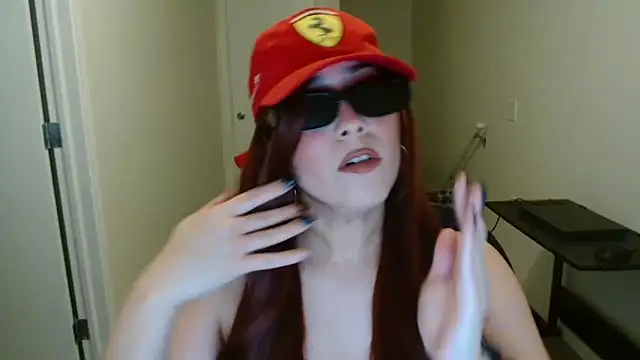 Snapshot of Sassy_Latina chatting on March 28, 2026, 4:12 am Sassy Latina online show from March 28, 2026, 4:12 am