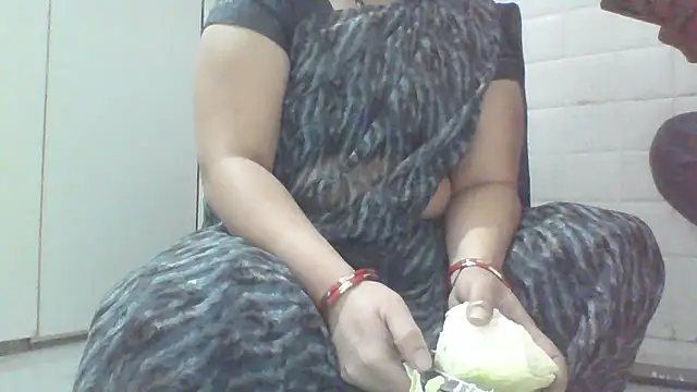 Riyasingh9 online show from December 10, 2024, 4:24 am