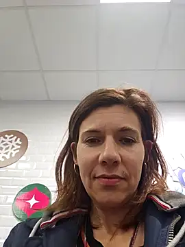 Lina lou4 online show from December 27, 2024, 1:28 pm