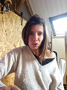 Lina lou4 online show from March 1, 2025, 3:27 pm