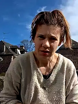 Lina lou4 online show from March 5, 2025, 11:28 am