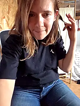 Lina lou4 online show from September 8, 2025, 3:55 pm