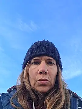 Lina lou4 online show from January 13, 2026, 9:14 am