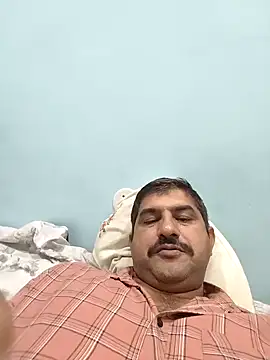 Snapshot of Amandev7 chatting on September 8, 2025, 7:02 pm Amandev7 online show from September 8, 2025, 7:02 pm