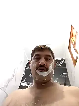 Snapshot of Amandev7 chatting on September 10, 2025, 4:01 am Amandev7 online show from September 10, 2025, 4:01 am