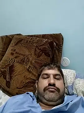 Snapshot of Amandev7 chatting on September 15, 2025, 7:58 pm Amandev7 online show from September 15, 2025, 7:58 pm