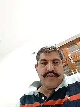 Snapshot of Amandev7 chatting on October 26, 2025, 5:41 pm Amandev7 online show from October 26, 2025, 5:41 pm