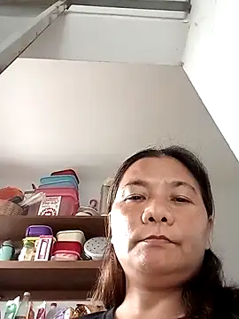 Yverycat online show from November 9, 2025, 11:25 pm