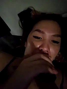 soooooANGEL online show from December 9, 2024, 6:23 am
