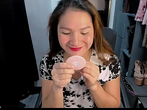 Snapshot of soooooANGEL chatting on October 14, 2025, 1:17 am soooooANGEL online show from October 14, 2025, 1:17 am