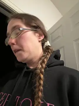 Dakota 02 online show from February 22, 2026, 4:02 am