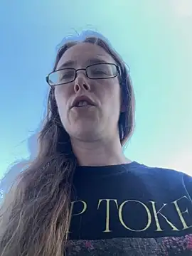 Dakota 02 online show from May 4, 2026, 7:10 pm