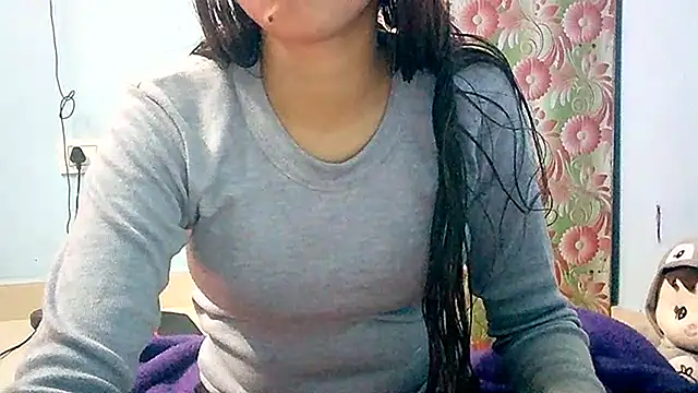 lovelydesi21 online show from January 11, 2025, 3:20 pm