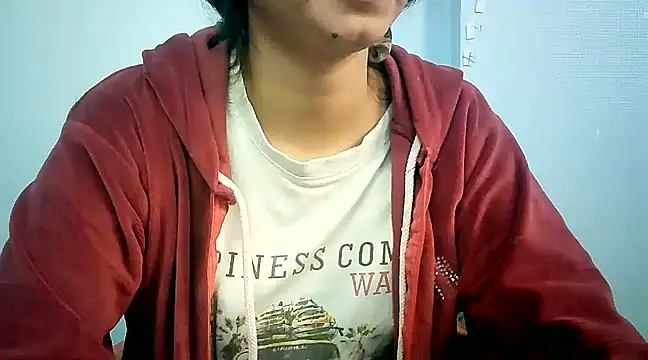 lovelydesi21 online show from January 13, 2025, 7:54 am