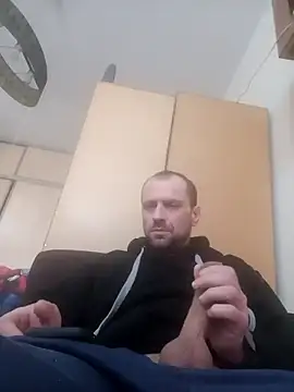 Roman0798 online show from February 25, 2025, 12:13 pm