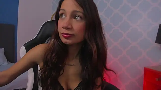 cora 22 online show from October 11, 2025, 1:09 pm