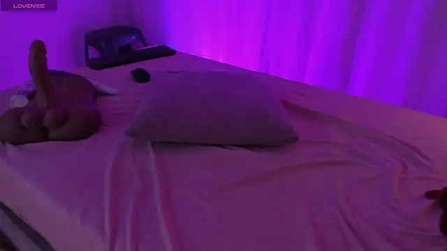 Snapshot of swt_kahia chatting on December 21, 2024, 10:17 am swt kahia online show from December 21, 2024, 10:17 am