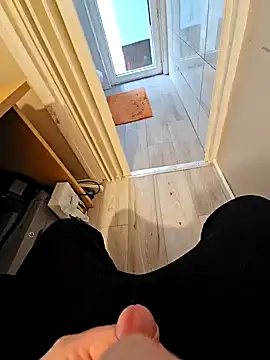 cross10 online show from February 10, 2025, 1:22 pm