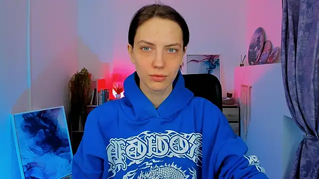 EmilyWilden online show from December 9, 2024, 6:45 am