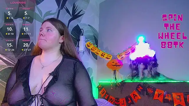 RubyValen online show from October 28, 2025, 1:09 am