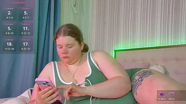 RubyValen online show from July 17, 2026, 1:23 am
