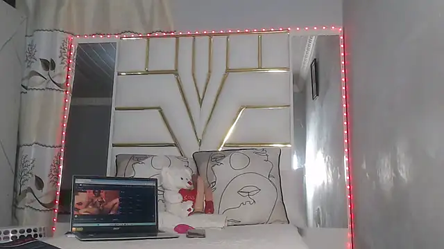 SexyyNana online show from January 15, 2025, 8:05 pm