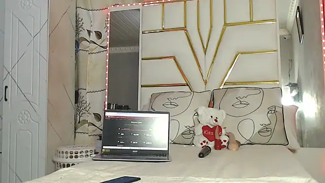 SexyyNana online show from November 4, 2025, 11:59 pm