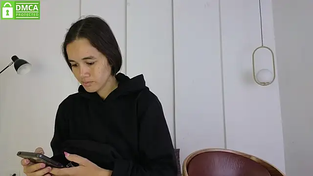 Snapshot of sexychanell_18 chatting on May 9, 2026, 1:27 pm sexychanell 18 online show from May 9, 2026, 1:27 pm