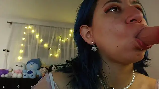 pussytight pervert online show from July 29, 2026, 11:36 pm