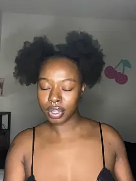TinyBlazian901 online show from May 20, 2026, 1:56 am