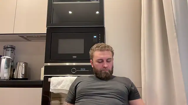 Bear bear  online show from March 18, 2026, 2:42 pm