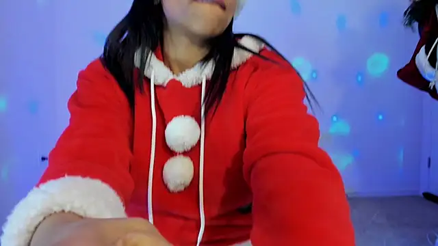 victoriachicas online show from December 25, 2024, 4:54 am