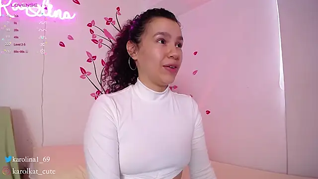 Karolina 1 online show from March 1, 2025, 2:34 pm