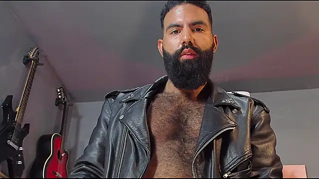 Snapshot of BeardAndrew chatting on December 10, 2024, 4:45 am BeardAndrew online show from December 10, 2024, 4:45 am
