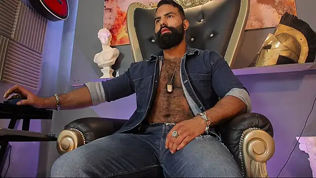 Snapshot of BeardAndrew chatting on February 7, 2025, 2:29 am BeardAndrew online show from February 7, 2025, 2:29 am