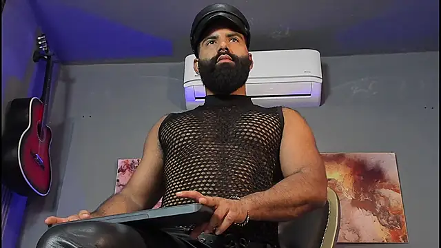 Snapshot of BeardAndrew chatting on March 21, 2025, 5:32 am BeardAndrew online show from March 21, 2025, 5:32 am