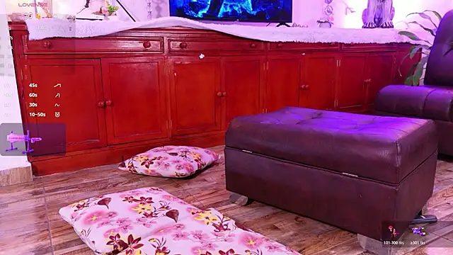 lara giraldo online show from June 11, 2026, 12:32 am