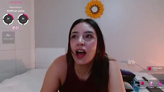 Snapshot of Freyja_soh chatting on October 6, 2025, 9:45 pm Freyja soh online show from October 6, 2025, 9:45 pm