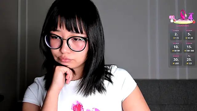 julias tapes online show from December 22, 2025, 2:36 pm