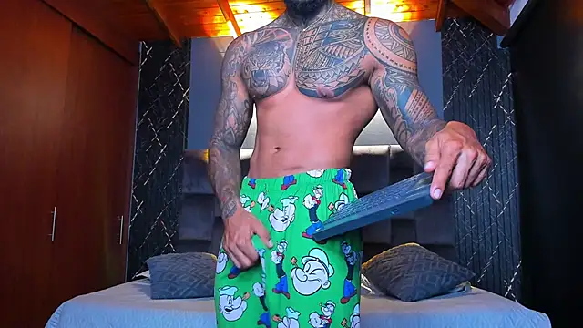 muscle man16 online show from December 25, 2024, 3:49 pm