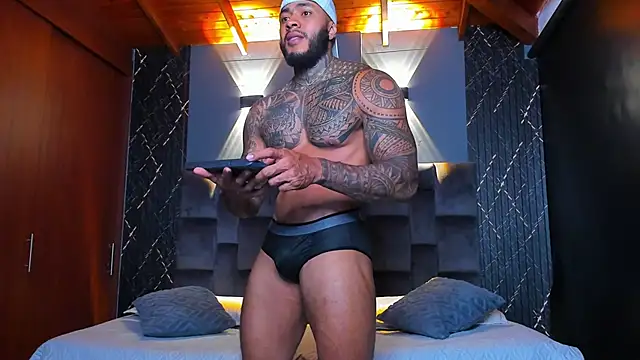 muscle man16 online show from January 4, 2025, 4:01 am