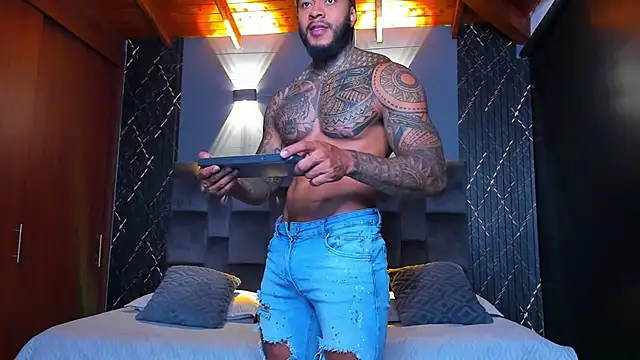 muscle man16 online show from January 19, 2025, 4:01 am